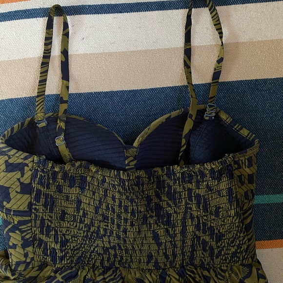 Maple Size Green Silk Print Dress Size 6 - Picture 12 of 12